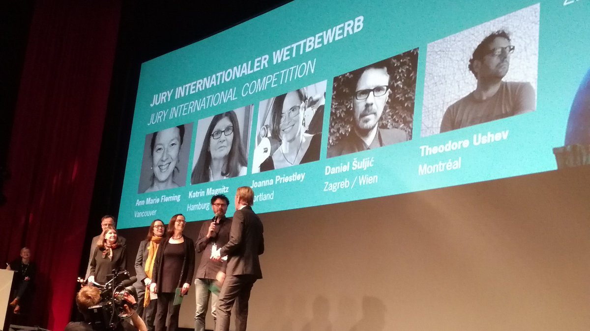 Die Jury des internationalen Wettbewerbs stellt sich vor. Der Grand Prix ist mit 15.000€ Preisgeld datiert. #itfs