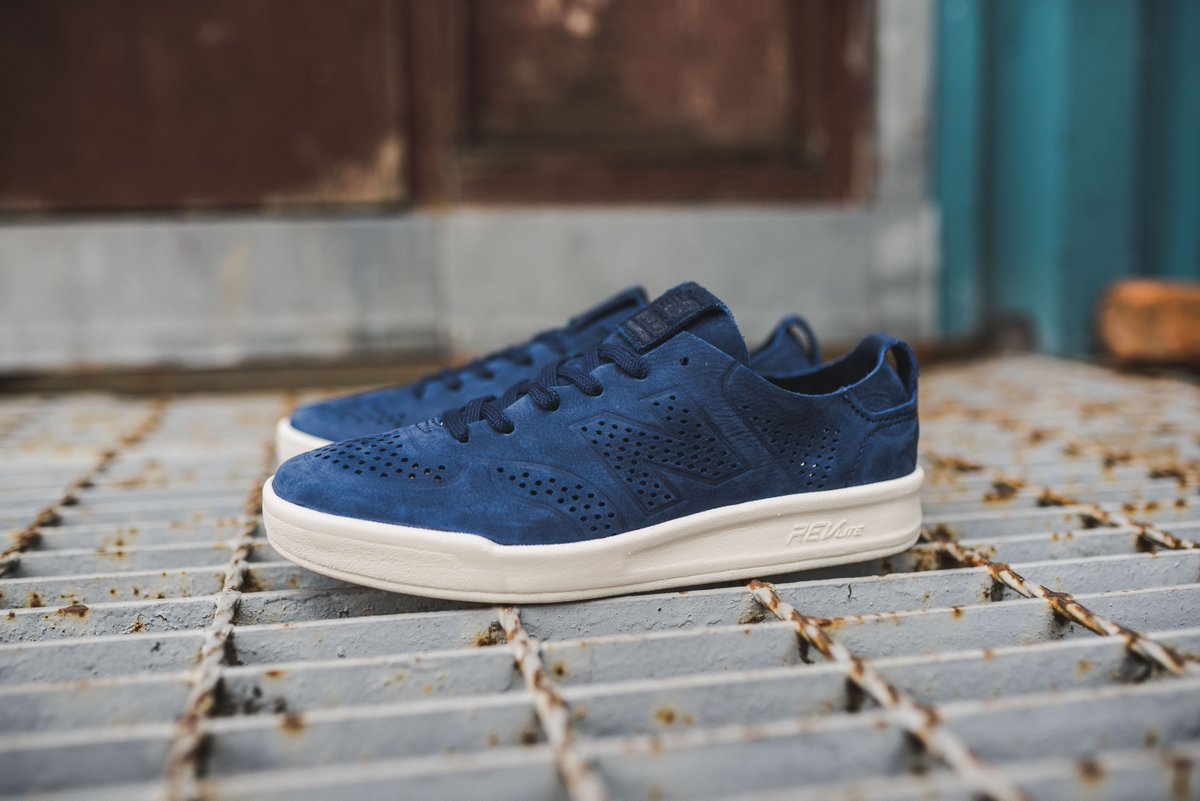 new balance crt300bw