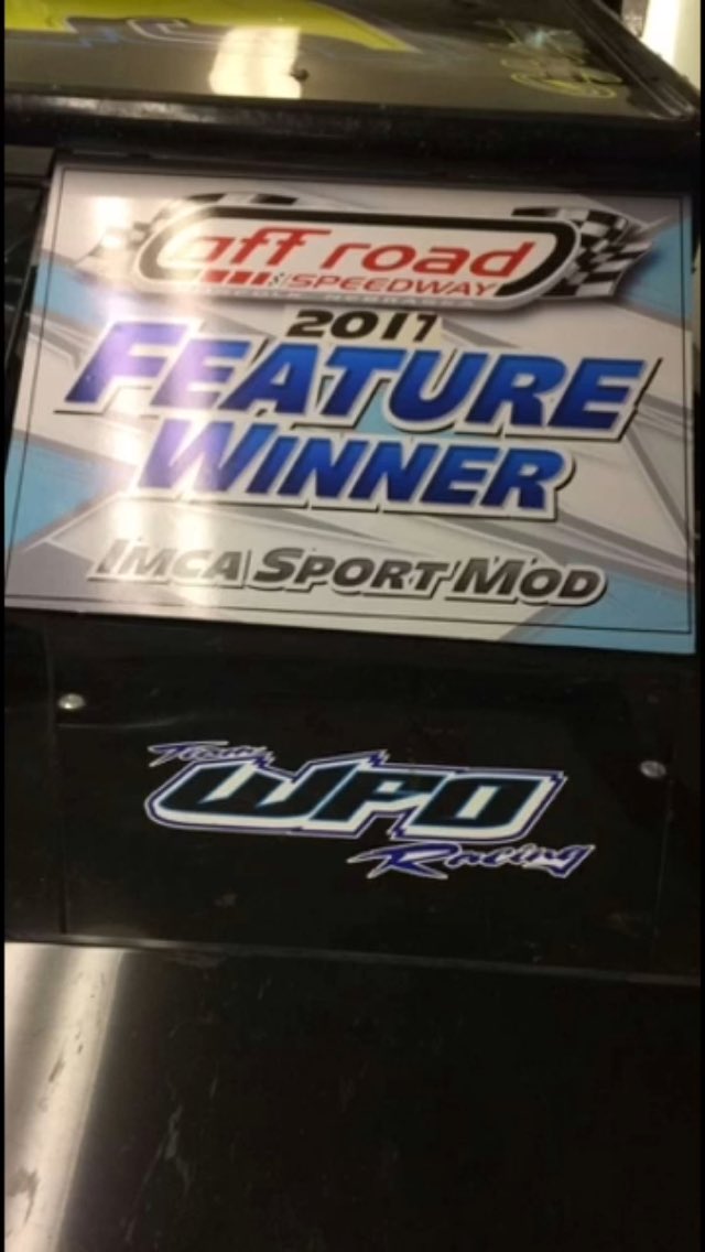 LangenbergRacin's tweet photo. Finally got a win at #offroadspeedway Thanks to all sponsors and all who help out!! #Billsbuilt #wfo https://t.co/YAvhyjnBQt