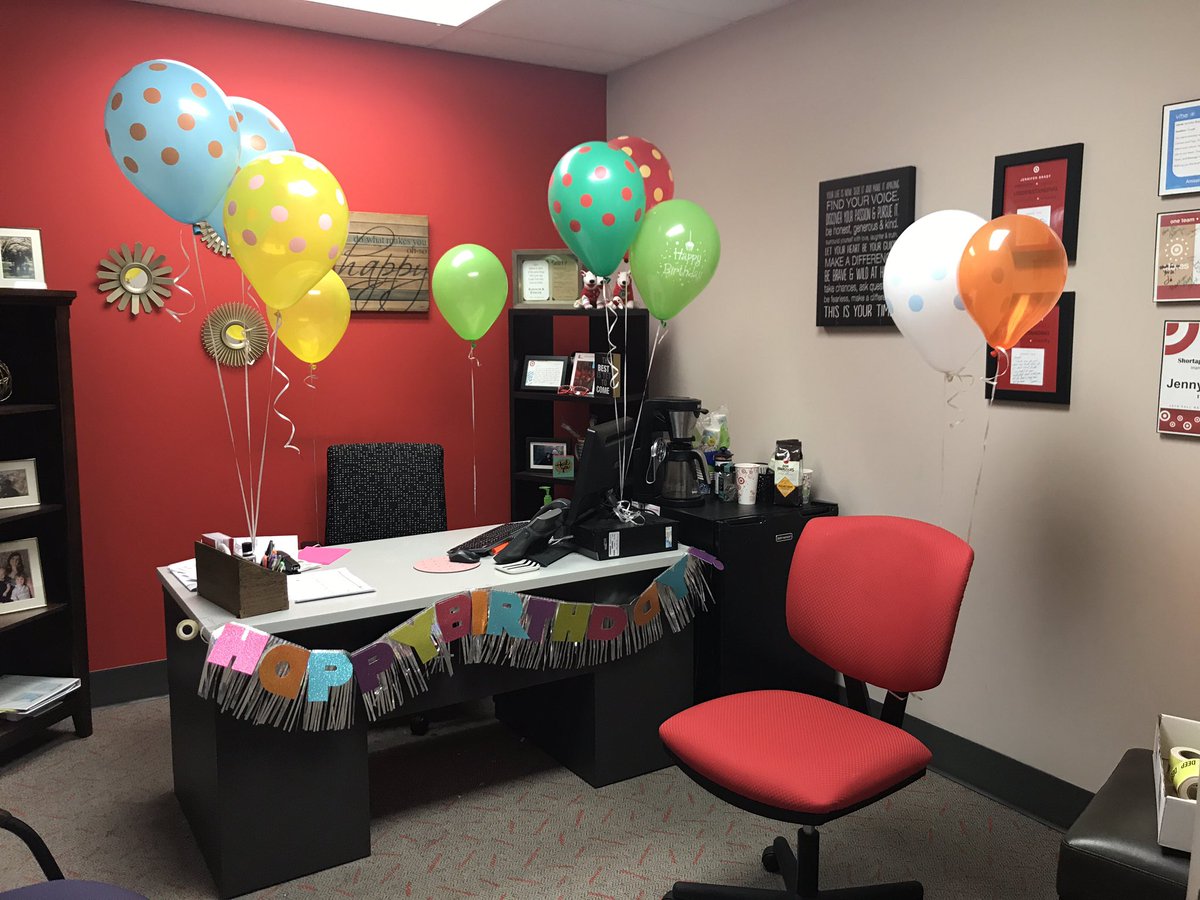 Martinezrocio06's tweet photo. T1527 Spoiling  her STL!! #spoistl #LoveWhatYoudoforothers @jenbradytarget @HRAdrian4Target @GuenetteMelanie @yela2002 @JasBahia https://t.co/BQqZNSohV5
