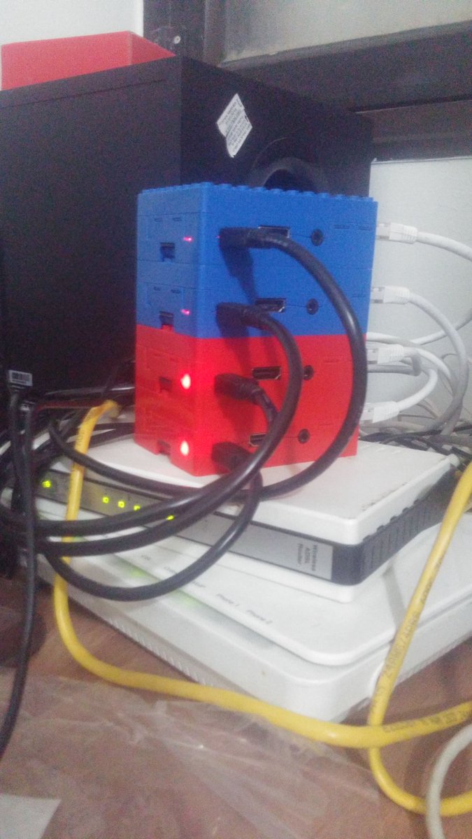 coffe_m_code's tweet image. My new 4 node raspberry pi hadoop cluster