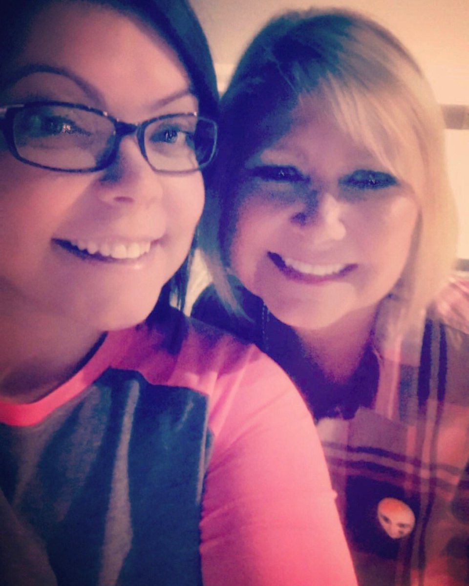 Trixx_E's tweet photo. My momma and me💕😍💕😘 https://t.co/hPWi2Cz6Jy