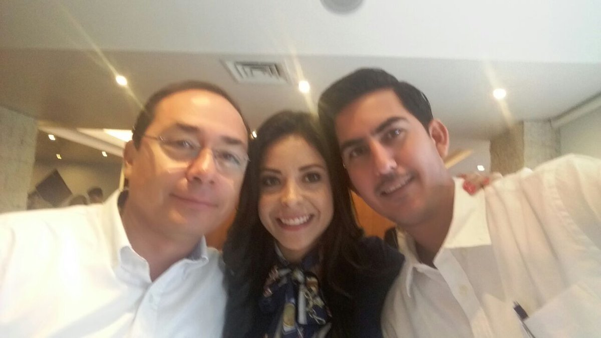 EricEspival's tweet photo. Alegría ver a  grandes 
amigos y Líderes de Ecuador Unido Juntos  Fabián Pame y Marcelo @pameaguirre1 @Lenin @marceloharov @EcuadorPorLenin https://t.co/85e5BIKu3x