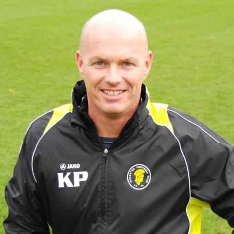 StapenhillFC1's tweet image. All at the club are devastated to hear of the passing of former Swans player, coach and all round top man Karl Payne.
Taken far too soon ⚽️