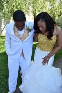 me_dayshanai's tweet image. Lookin all yummy and stuff #Prom2k17