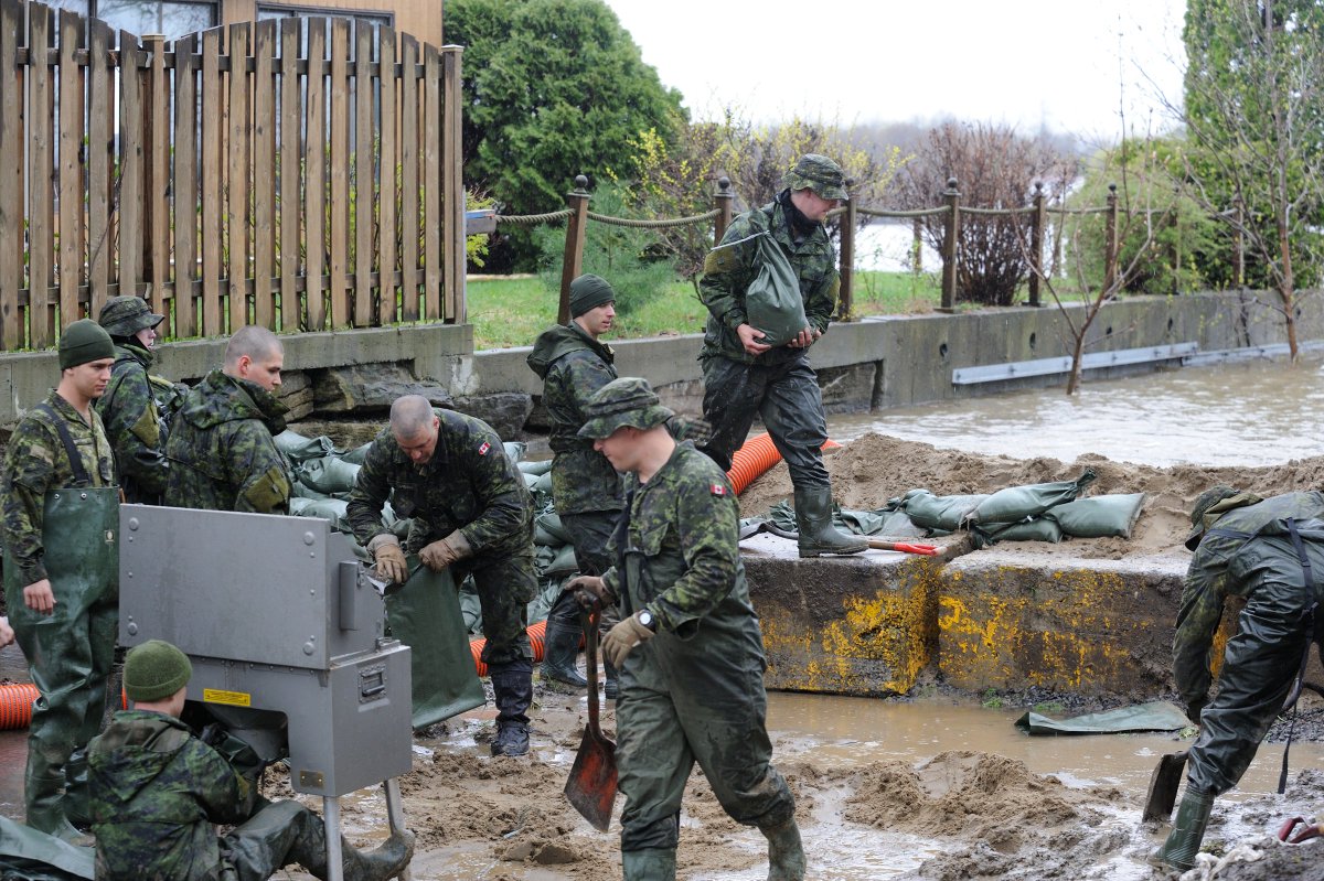The #CAF continues to support civilian authorities with emergency response to flooding. #OpLENTUS #StrongProudReady