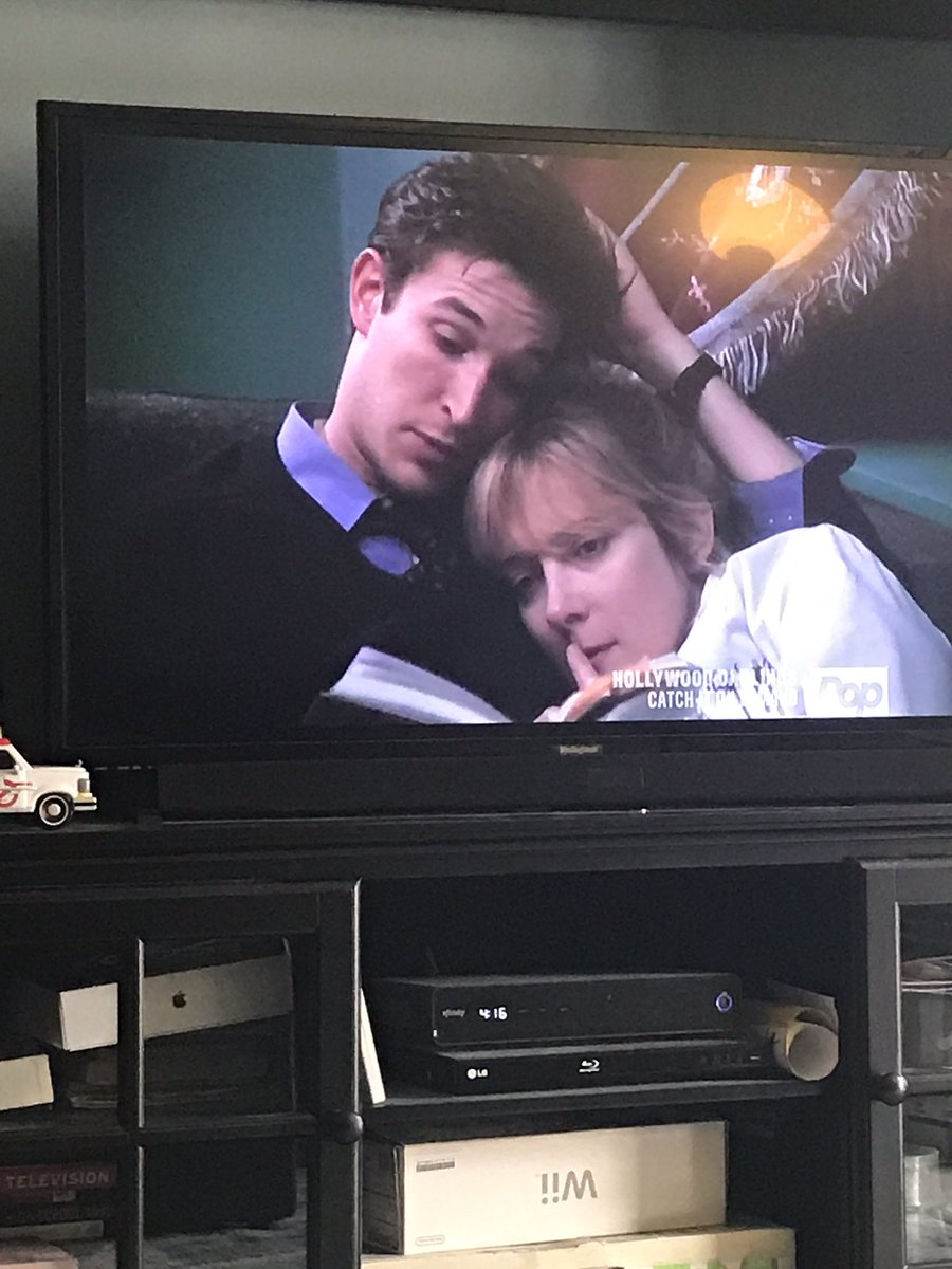 closer2fine's tweet photo. Hey, @kaneandgriffin. Actual dialogue here. "Abby, don't go." #Bellabby https://t.co/jamVos1LEW