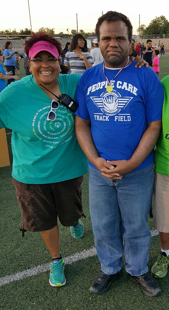 MOlivarez_CI's tweet image. Congrats Diane! Committed to dignity, equality, opportunity for all people! Special Olympics Volunteer of the Year! #TeamSISD #SISDSped