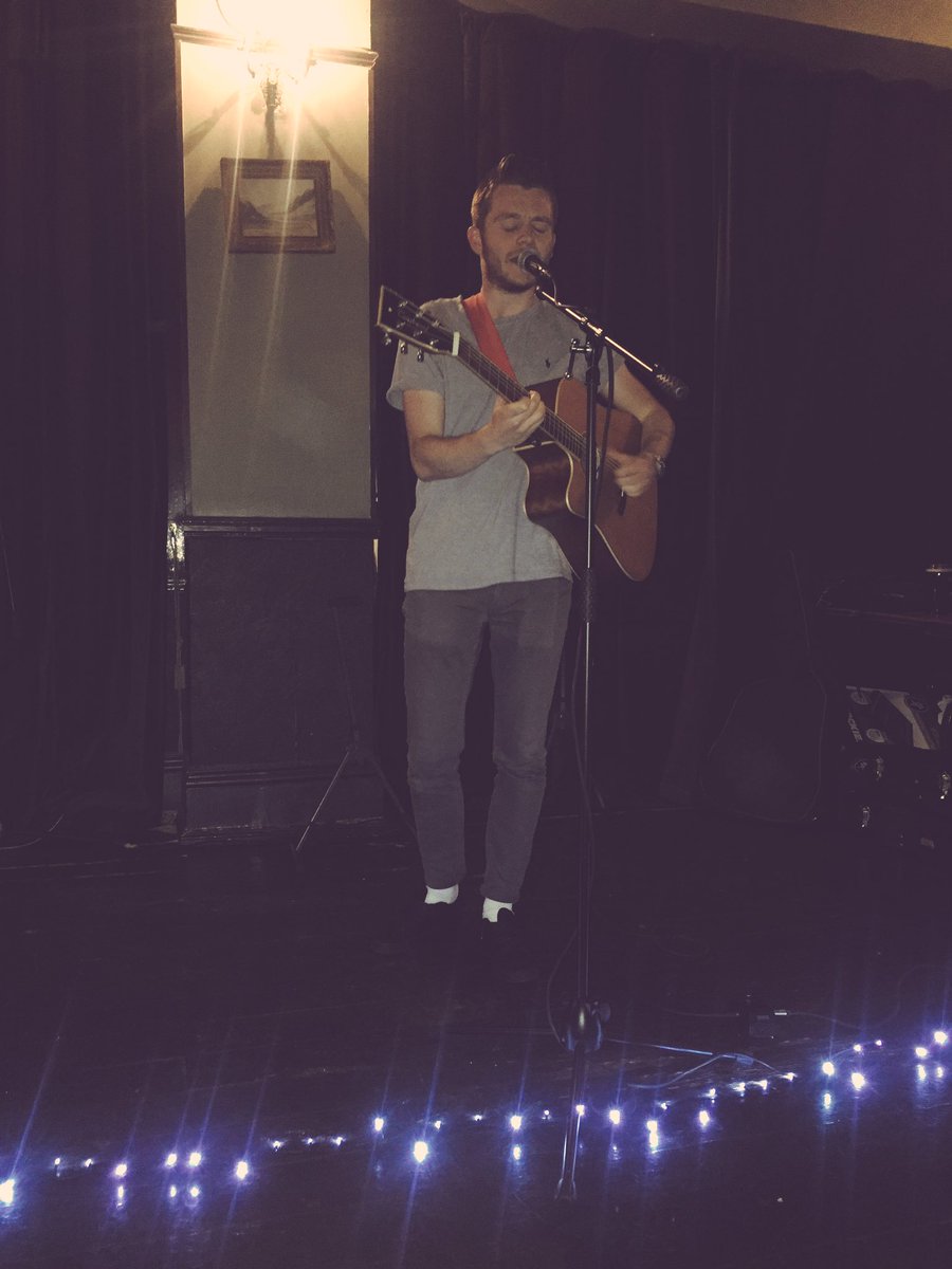 SSattheBell's tweet photo. Wrapping things up with @connorJFmusic 👏🏾 always a pleasure! 🙌🏾 #Walthamstow https://t.co/wAsh646INs