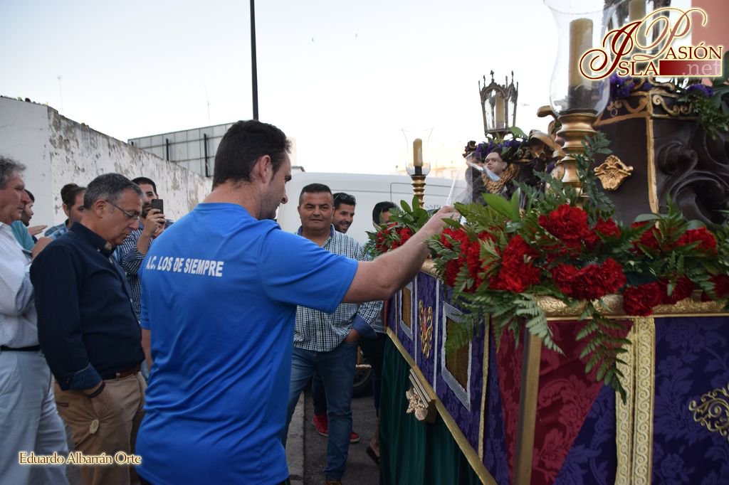 La Cruz de Mayo de los Olivos: Algo más que una simple procesión de niños
islapasion.net/noticia/4279/l…