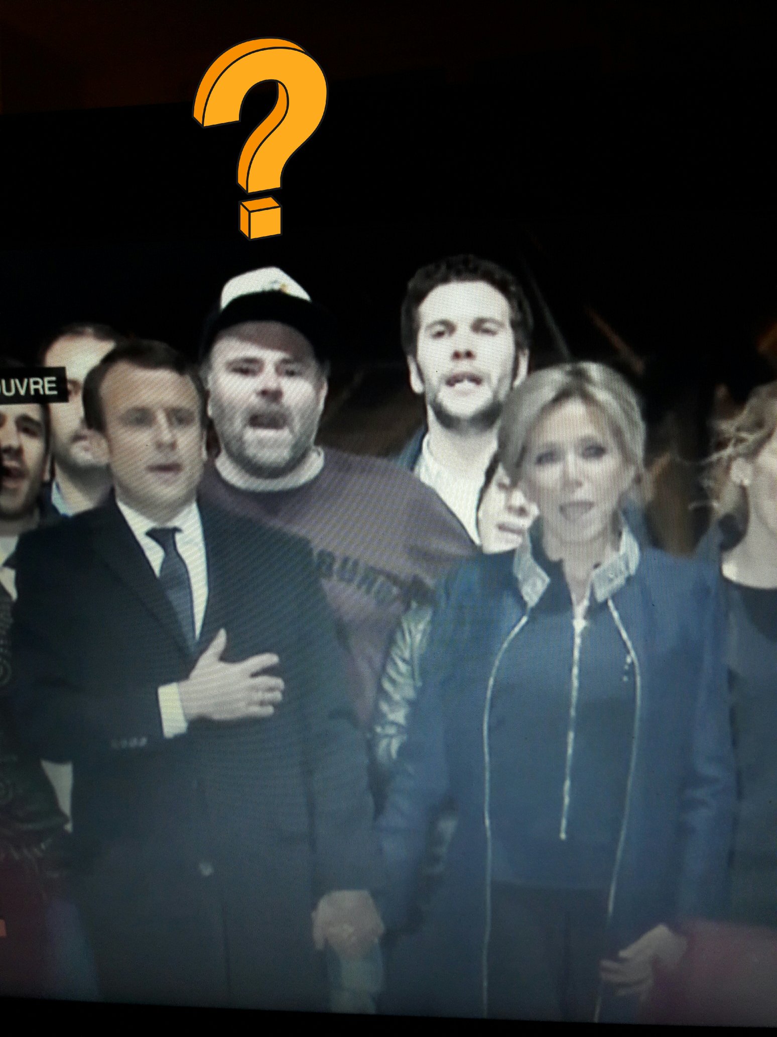Marion Souzeau On Twitter Mais Qui Est L Homme A La Casquette Bestphotobombever Presidentielle2017 Https T Co Uwakrygq91 Twitter