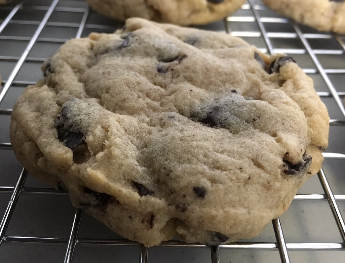 AmyLainoff's tweet photo. Chocolate Chunk Cookie with Coffee Extract! #yumminess #VeteranFundraising #coffeeextract #kingarthurflour #chocolatechunks #buylocal https://t.co/o9NcyJxUw0