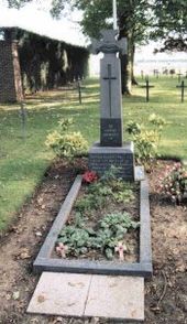 badersbusco's tweet photo. .@BBCTheOneShow #albertballvc 100 years on-we will remember him today May 7th as the sun goes down, and in the morning. Thanks RAF and ATC Nottingham/France https://t.co/AdgPW0Nspv
