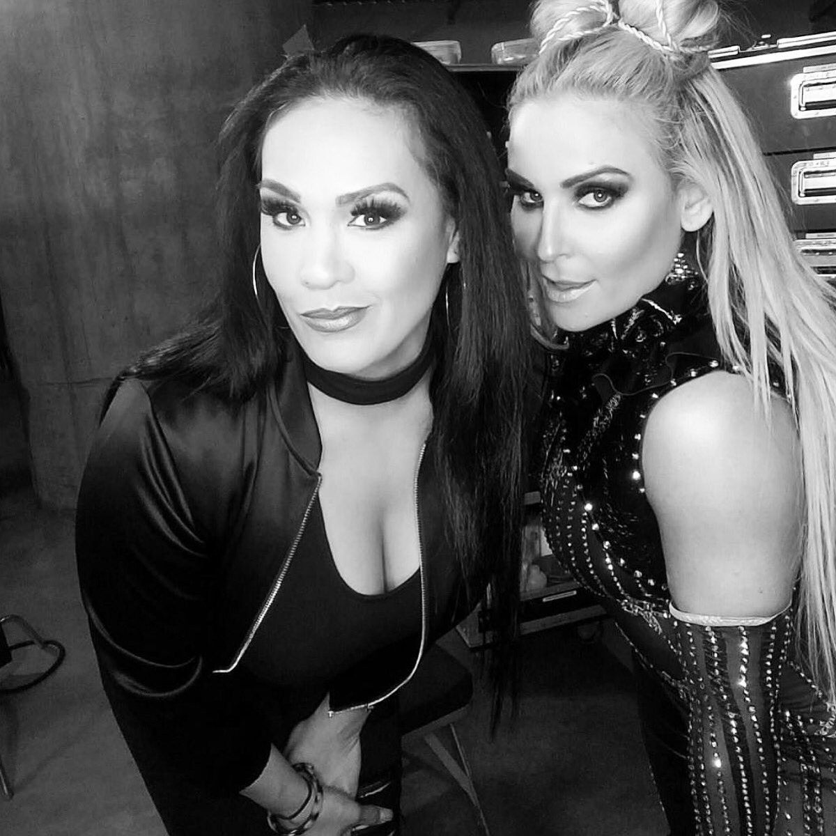 TaminaSnuka's tweet photo. Hey @natbynature tell @carmellawwe n @jamesellsworthwrestling I'm on my way TO LONDON #WWE #BeReadyForTheHavoc #WeDontPlay https://t.co/XdXken6MQi
