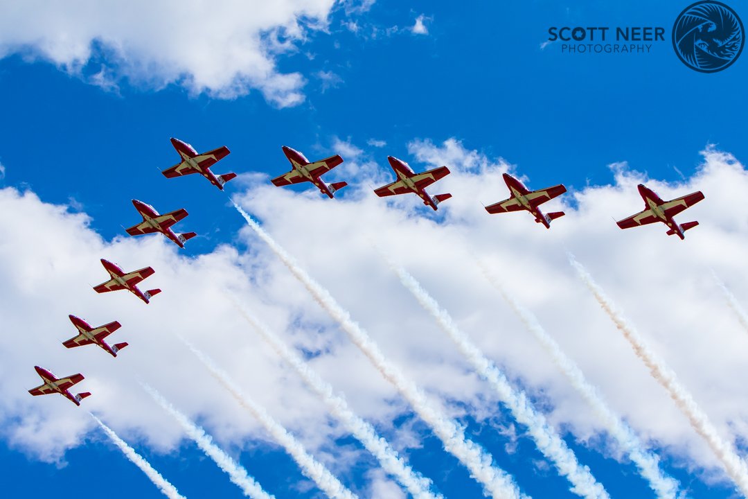 ScottNeerPhoto's tweet photo. Going back to last summer. @CFSnowbirds @SpiritAirshow 2016. Fantastic show put on by the team. #Snowbirds @RCAF_ARC #Spirit2016 https://t.co/7l7iXuvV6B