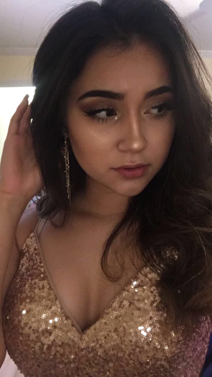 1017aless's tweet photo. prom was extraordinary, won most beautiful surprisingly but everyone is beautiful💘it's not just appearance but what's within✨ #Set17Off https://t.co/8KPjmAwB6j