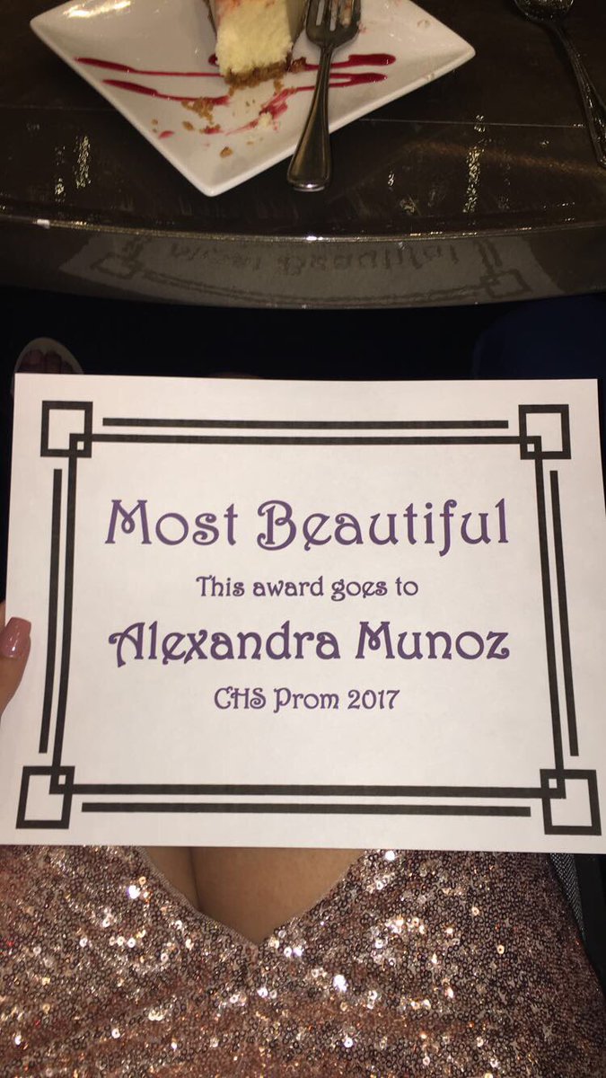 1017aless's tweet photo. prom was extraordinary, won most beautiful surprisingly but everyone is beautiful💘it's not just appearance but what's within✨ #Set17Off https://t.co/8KPjmAwB6j