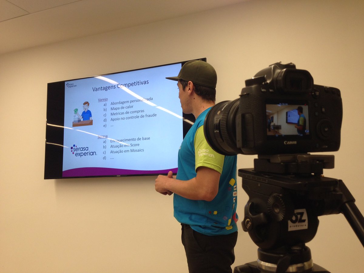 experianceJAM's tweet photo. Quase acabando: apresentações finais! #HackathonSerasa #ExperianceJAM3 https://t.co/57Ylf0MKlM