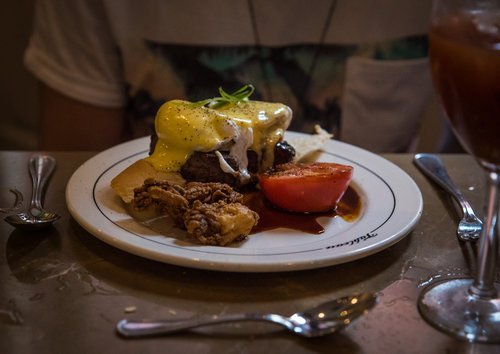 ManyManyTravels's tweet photo. Get some #wanderlust inspiration with this guide to the best food, music, and drinks in #NewOrleans! https://t.co/ScEDAX7r0Q https://t.co/kcydIDisvD