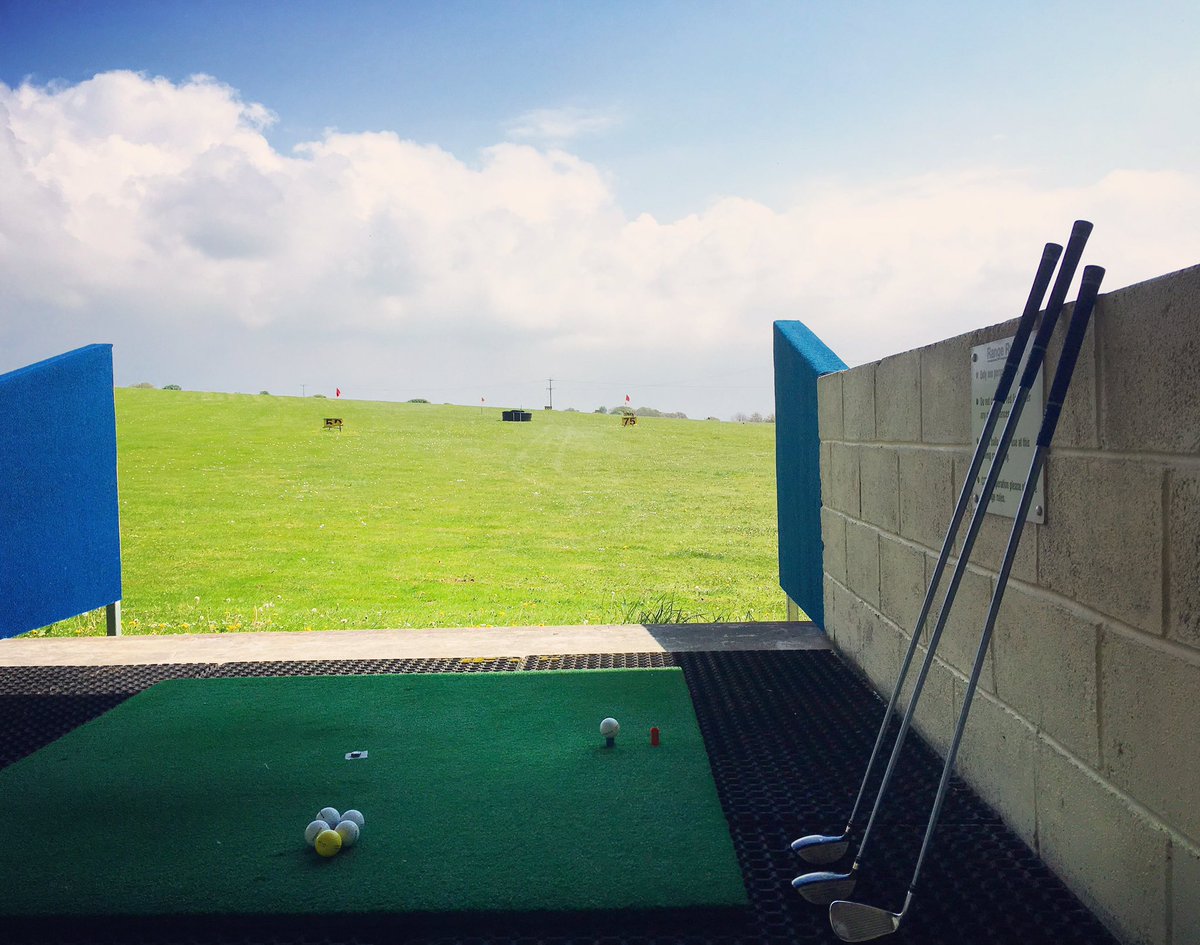 JessicaTaper's tweet photo. Warming up for today's round at @treloygolf - perfect day! 🏌🏻‍♀️⛳️☀️ #golf #sport https://t.co/wv0NhoAXqX