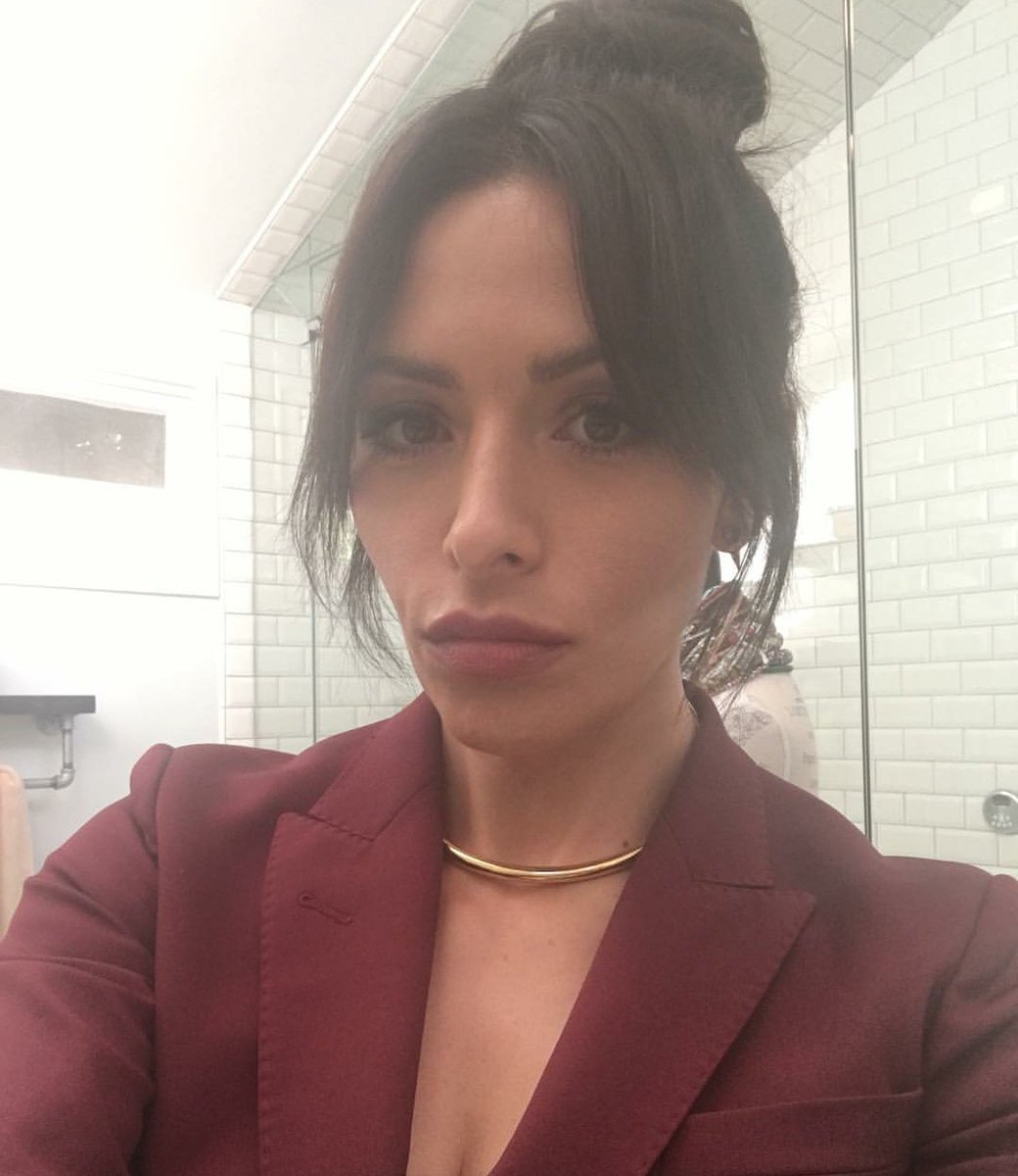wittycritters's tweet photo. Getting all dolled up to go out for dinner and Guardians of the Galaxy Vol. 2 #livingitup https://t.co/LPq996qyPM