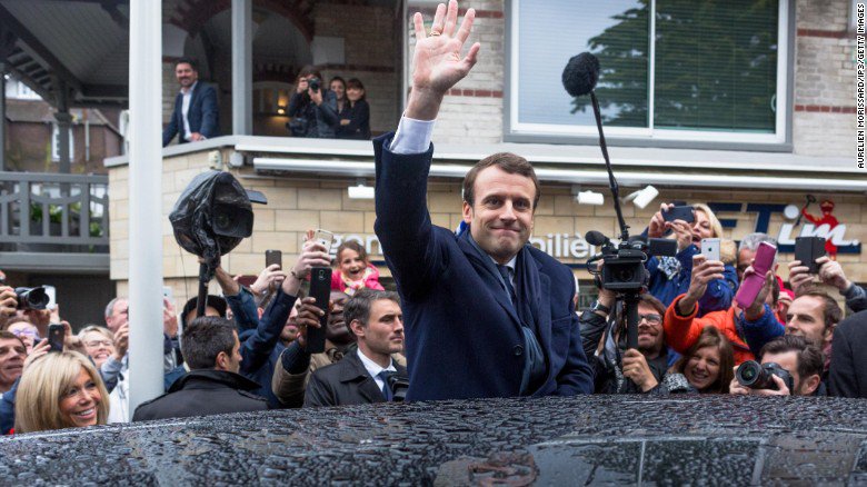 GladysRoblea's tweet photo. LO ÚLTIMO
#Francia le dice no a la extrema derecha: Emmanuel Macron gana las... https://t.co/TXTz3GjVMH by #CNNEE via @c0nvey https://t.co/7J1OkSrOOm