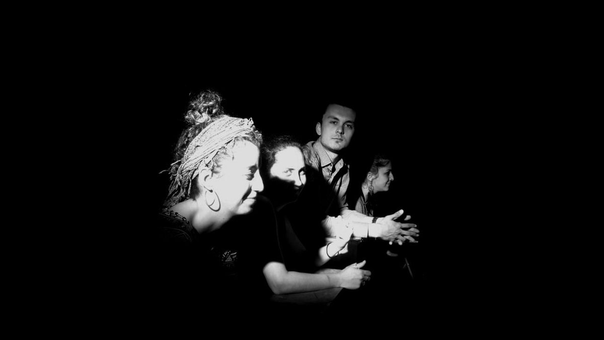 Dün <a href="/KadikoyTheatron/">Kadıköy Theatron</a>'da bizi yalnız bırakmayan seyircilerimize çok teşekkür ederiz!Son oyun haziranda.#KatipBartleby yine sizi bekleyecek :)