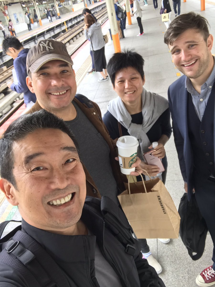 MartinSoong's tweet photo. #TeamCNBC YOK enroute TOK on fabled #JR rail, for #InstituteOfInternationalFinance SpringMtg. @timothydadams @CNBCi https://t.co/bRMaYVg9Zb
