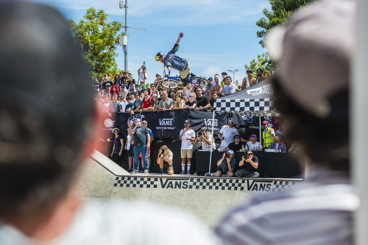 AsAccion's tweet photo. Recién salidito del horno. ¡Enhorabuena @SergioLayos! 🔥

#bmx #VansBMXProCup v/ @diarioas 

➡️ https://t.co/5XTJcKUQEO https://t.co/E8EatpX8iE