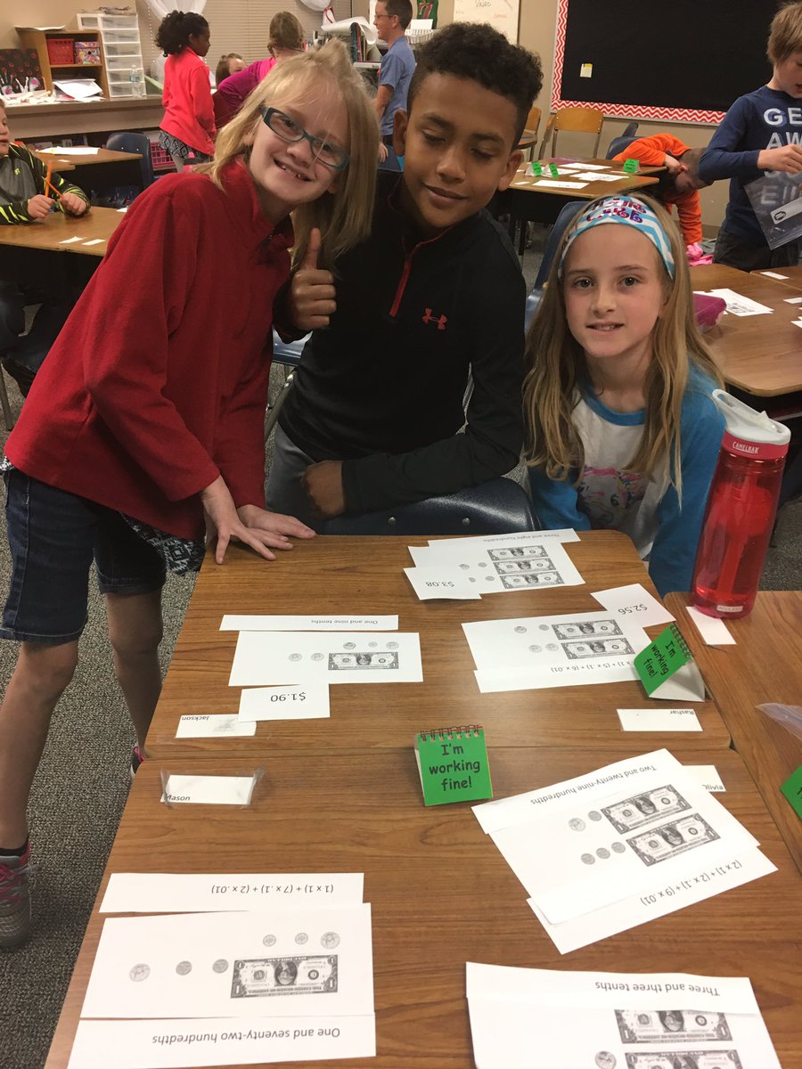 bzotter1's tweet photo. Monitor and adjust learning with help of peer tutors. Thumbs up, down. #CISDFixerUpper https://t.co/wo0Hk8bEoz