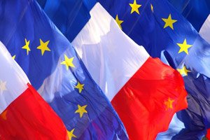 OURALAkim's tweet photo. Félicitations à notre Président @EmmanuelMacron et Bravo la France pour la mobilisation #ContreLeFN. J'ai aimé l'"Hymne a la Joie". #OUF! https://t.co/bfj7CnQb7j