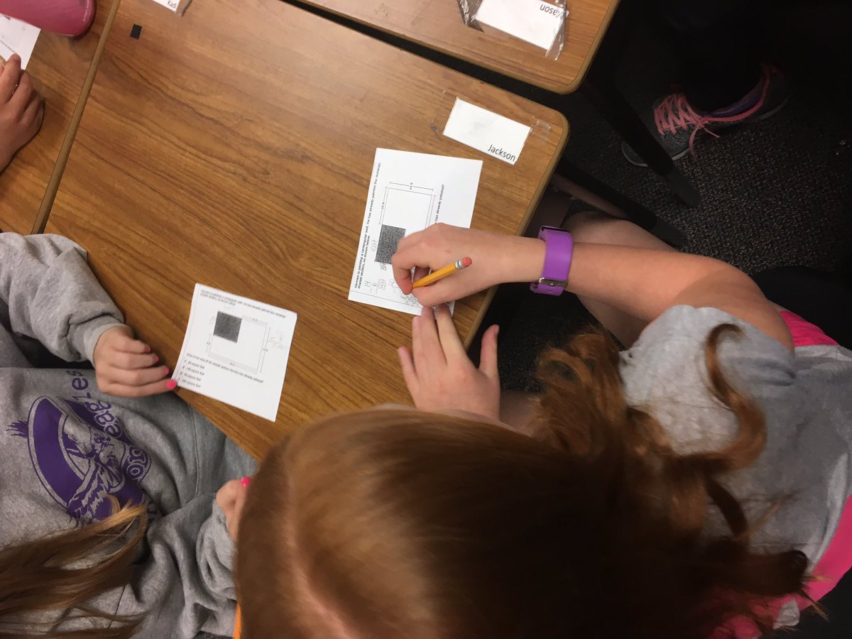 bzotter1's tweet photo. Ss keeping engaged with a variety instructional strategies. Duo, trio, jigsaw, card sort, practice with sidewalk chalk #CISDFixerUpper https://t.co/wez5Zd6Occ