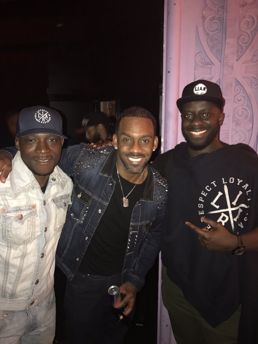 liar_london's tweet photo. #ukmeetsuscomedyjam had us in stitches a little pic with Richard Blackwood #LoyaltyIsAbsoluteRespect #ootd #streetwear #standup https://t.co/xPK5nPdyCA