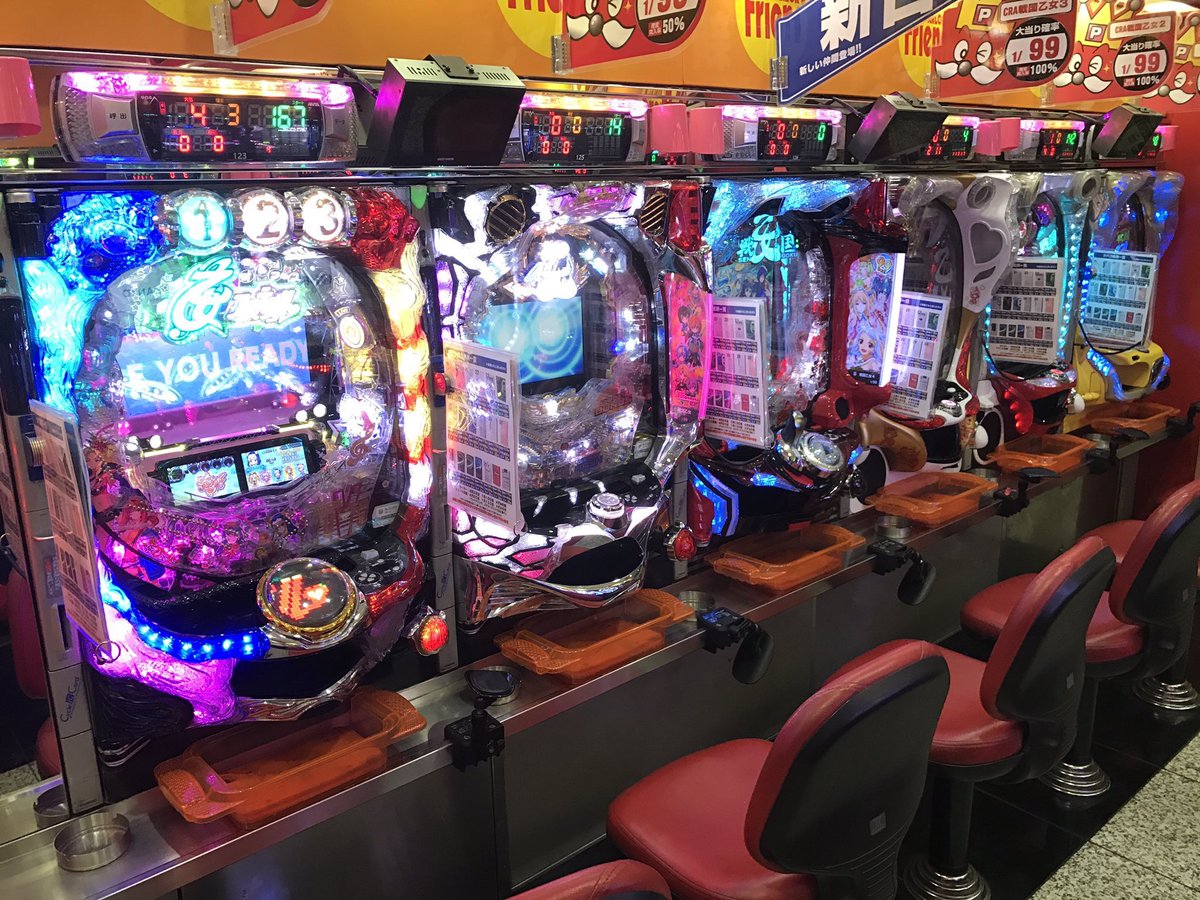 よっすぃ フレンド太田 遂にやったりました 右から戦国乙女初代 2 3 花 銀河 乙女フェスです オール甘デジ 全国でも恐らくそうそう無いかと 絶景です 戦国乙女 シリーズ制覇