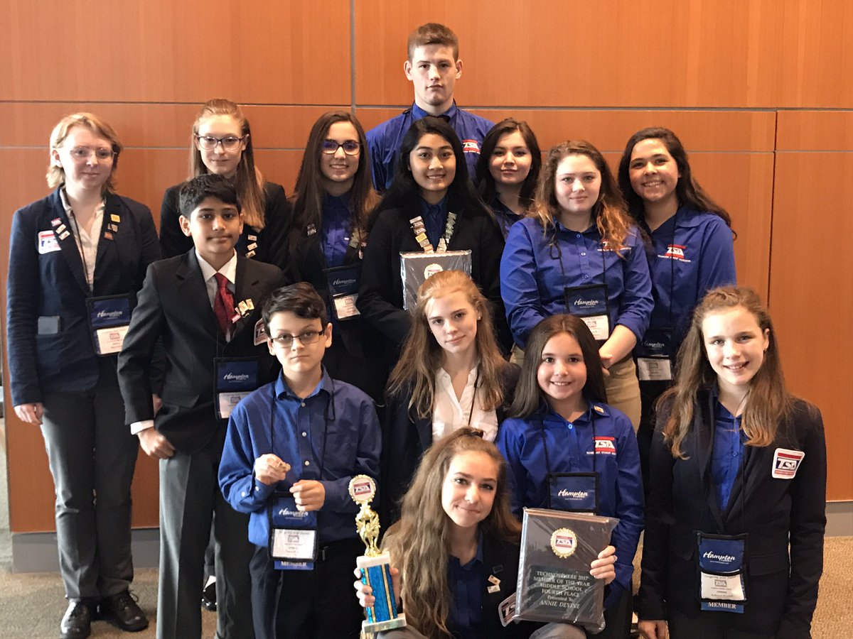 Terrific Time @Technosphere2017. Lots of new hardware! Congrats!@WeAreSMSpartans <a href="/SmsTsa/">SMSTSA</a> <a href="/BPTSA/">Benito PTSA</a> #virginiatsa #Technosphere2017 #madeintsa