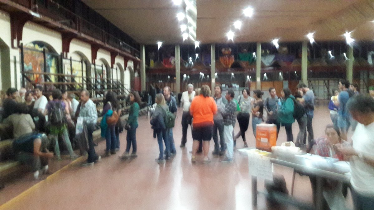 PabloMcFly's tweet photo. El #FICIC7 no termino y hoy siguen las funciones con las peliculas ganadoras en #Cosquin. #AmorAlCine https://t.co/rUhDHN2pG2