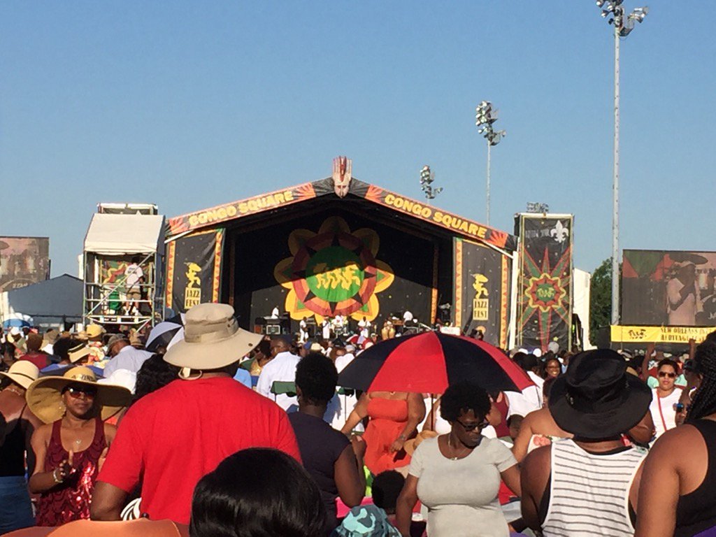 redbeansista's tweet photo. Frankie Beverly &amp; Maze @NOLAhome!  #JazzFest #CongoStage #Philly2NOLAlove https://t.co/pXYN4zTXSR