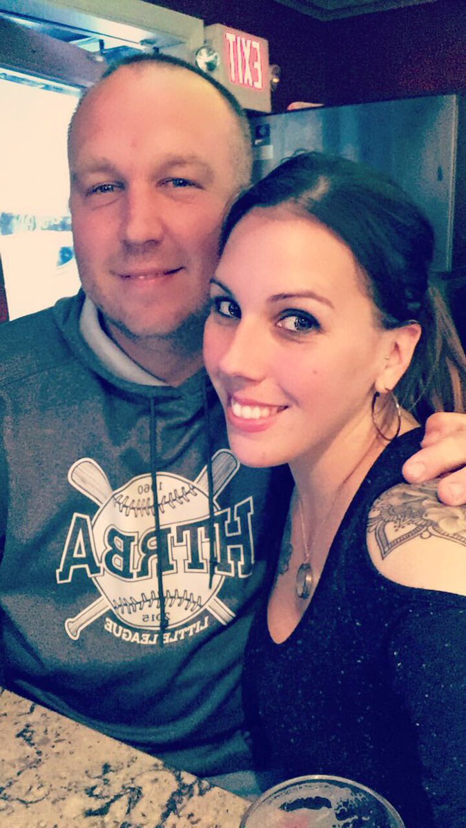 SaraJane729's tweet photo. Guess he truly loves this horseface of mine! ๐๐
#LuckyMe #TrueLove #TilDeath #HappyLifeHappyWife #DateNight #KeepTheRomanceAlive #BoomChicka https://t.co/xcDd3pWqge