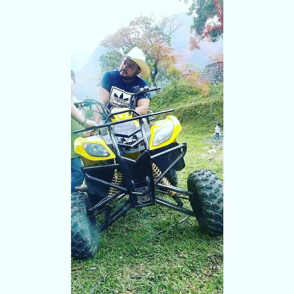 titan_calva's tweet photo. Adventure Time!!!! https://t.co/APAPKZ9Sdc https://t.co/1f7YJuBtKM