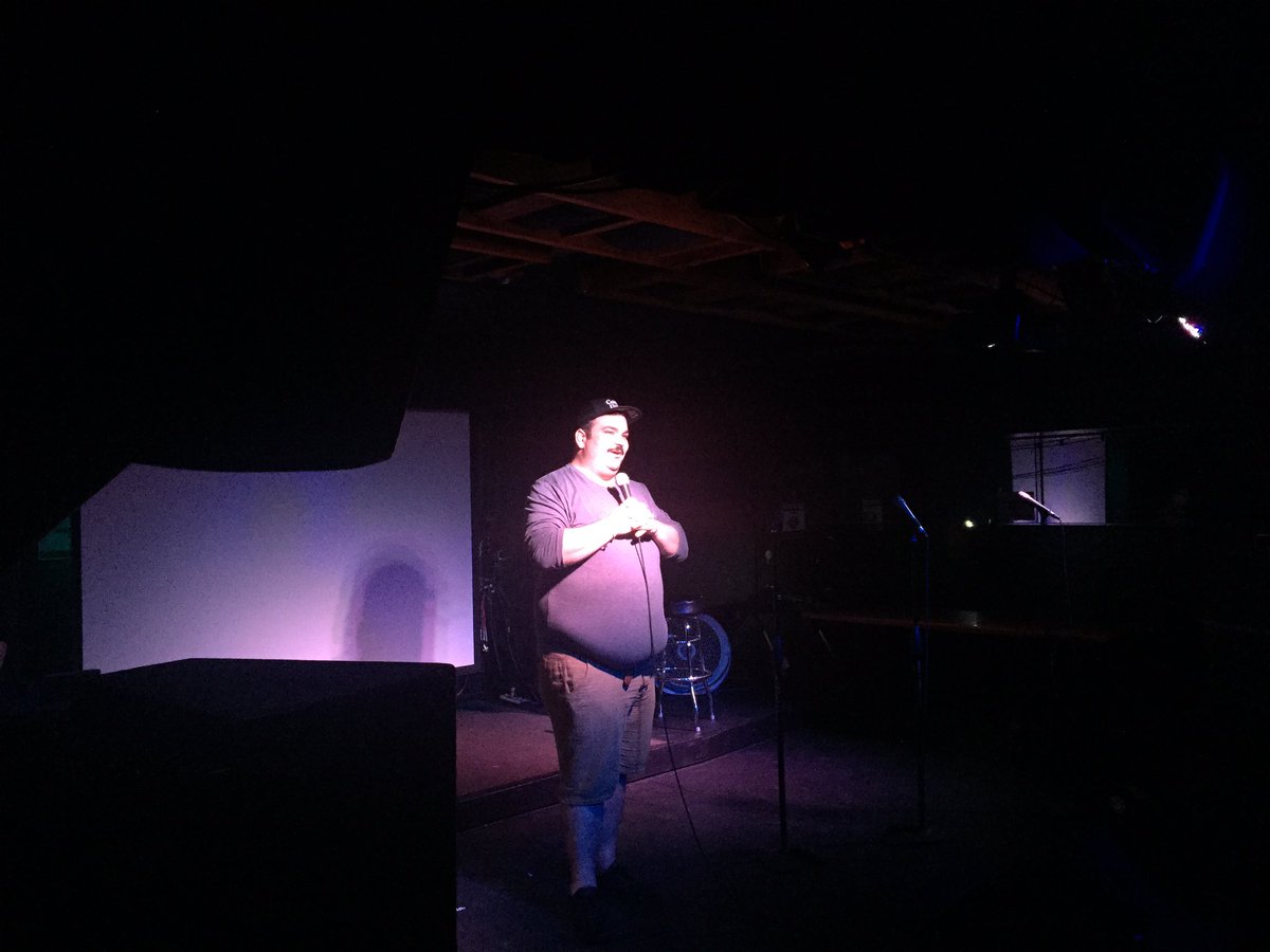 Special drop-in from Ian Karmel at Analog! Closing day of the festival isn't losing steam!