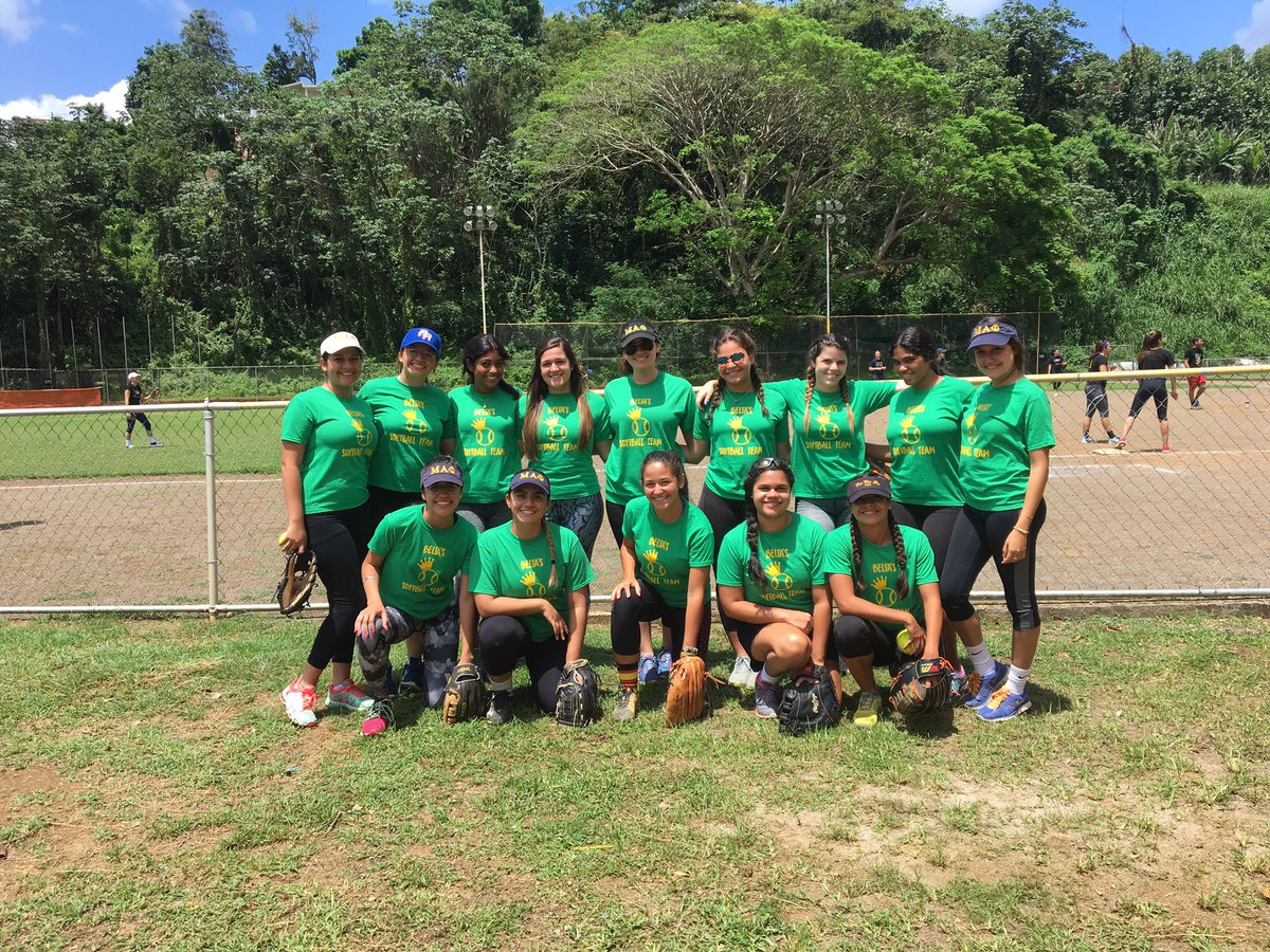 25isabelll's tweet photo. Belta's softball team 💚💚💚💚💚💚💚💚💚💚💚💚 #MUALPHAPHI✨ https://t.co/OMV5Kx71sG