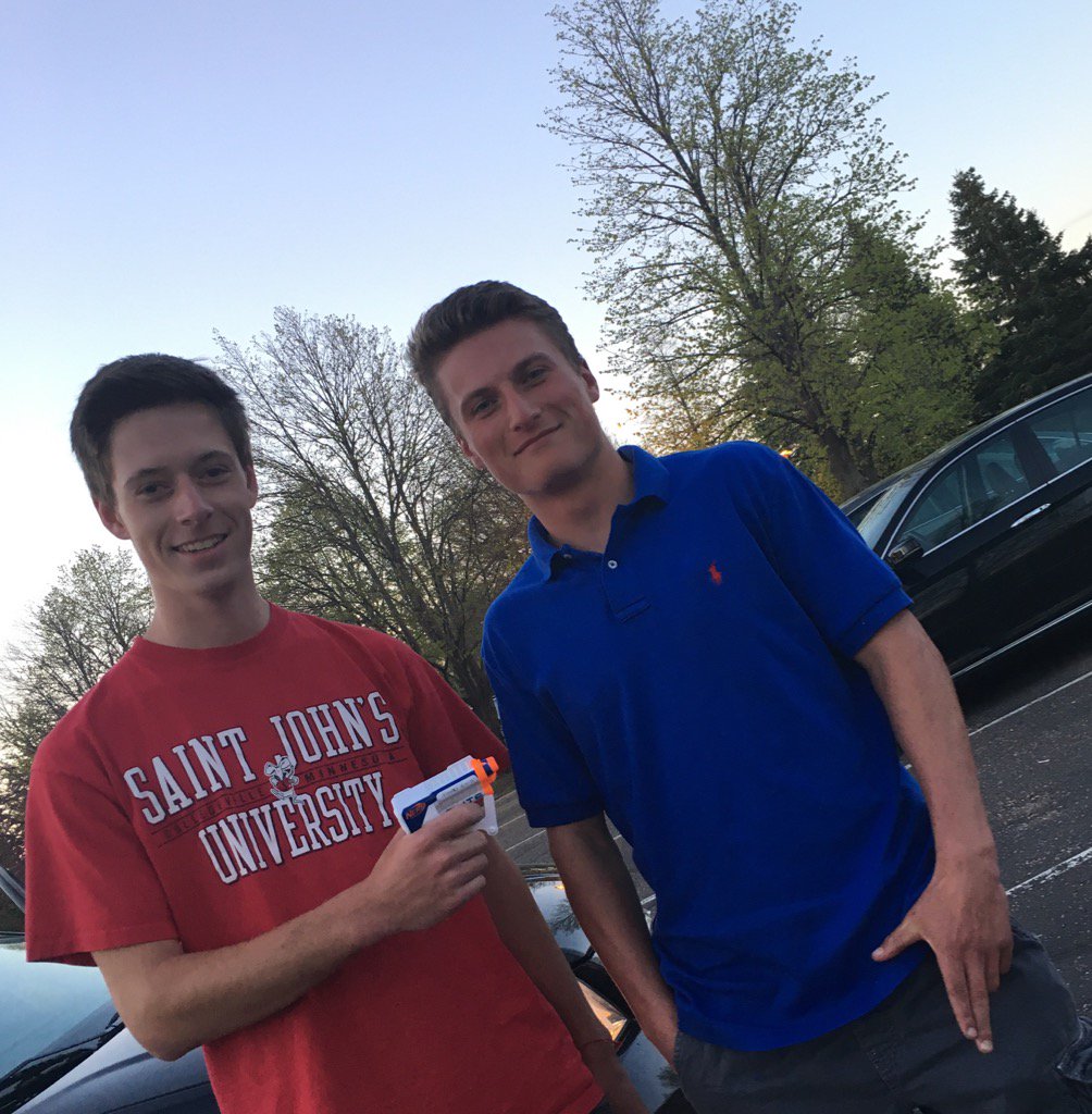 GWHACLORFW's tweet photo. Golf may be a gentleman's sport, but you still have to respect women. @ERAssassins https://t.co/OraVkM8kFR