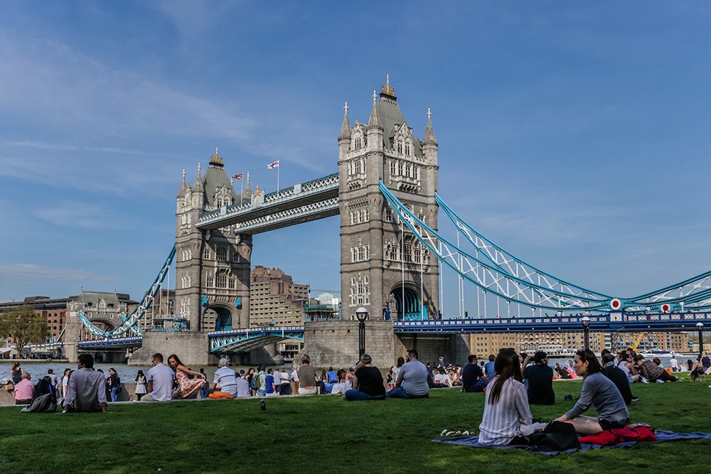 rarefool's tweet photo. Our Guide to Fine Picnicking --> https://t.co/CDmOODgPib #foodie #finefood https://t.co/VyI1dnCfDl