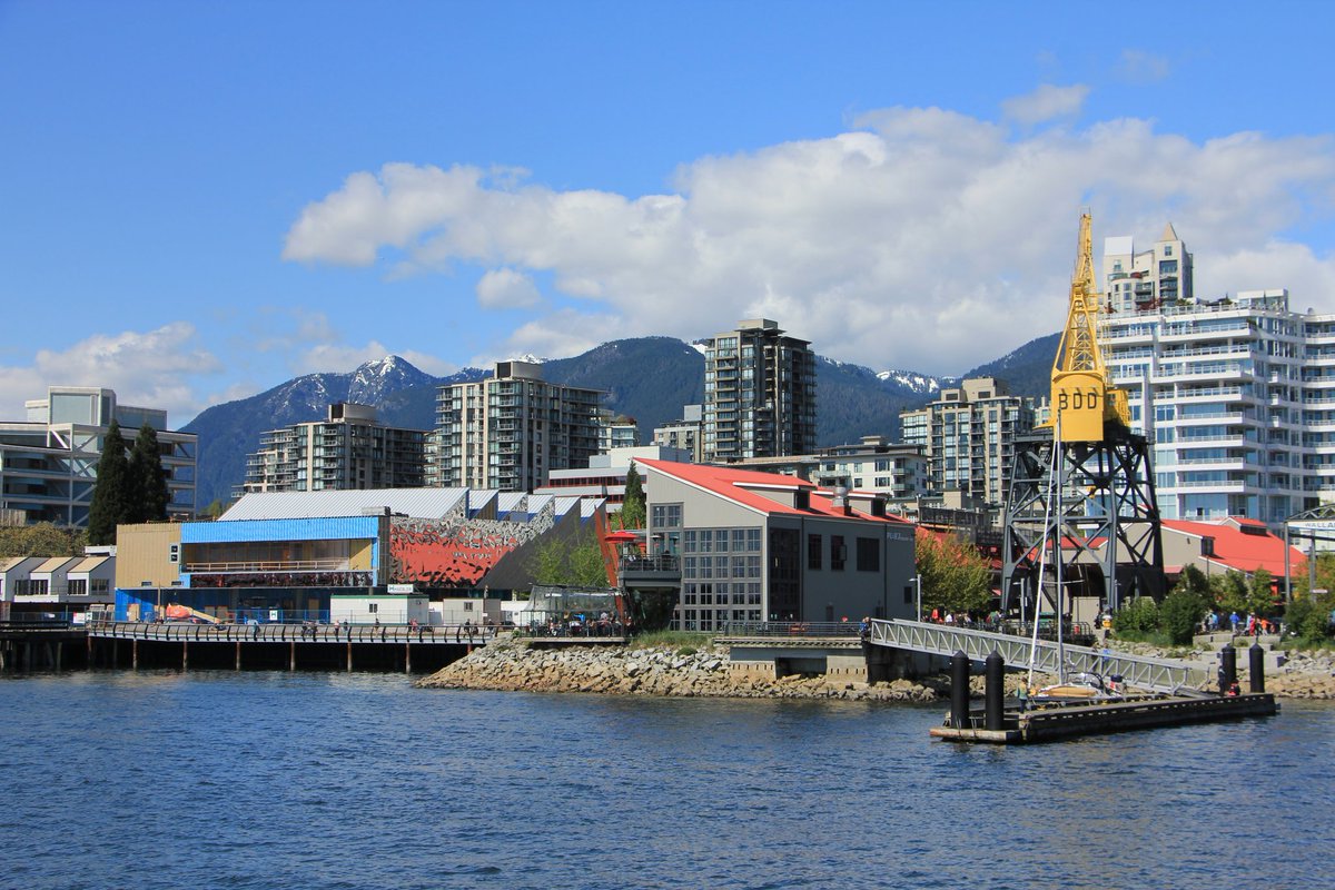 GwenFarley11's tweet image. Spectacular day on the north shore! #NorthVan @LonsdaleQuay @PHG_ThePolygon @pier7restaurant @tapandbarrel @VanNSTourism @lower_lonsdale