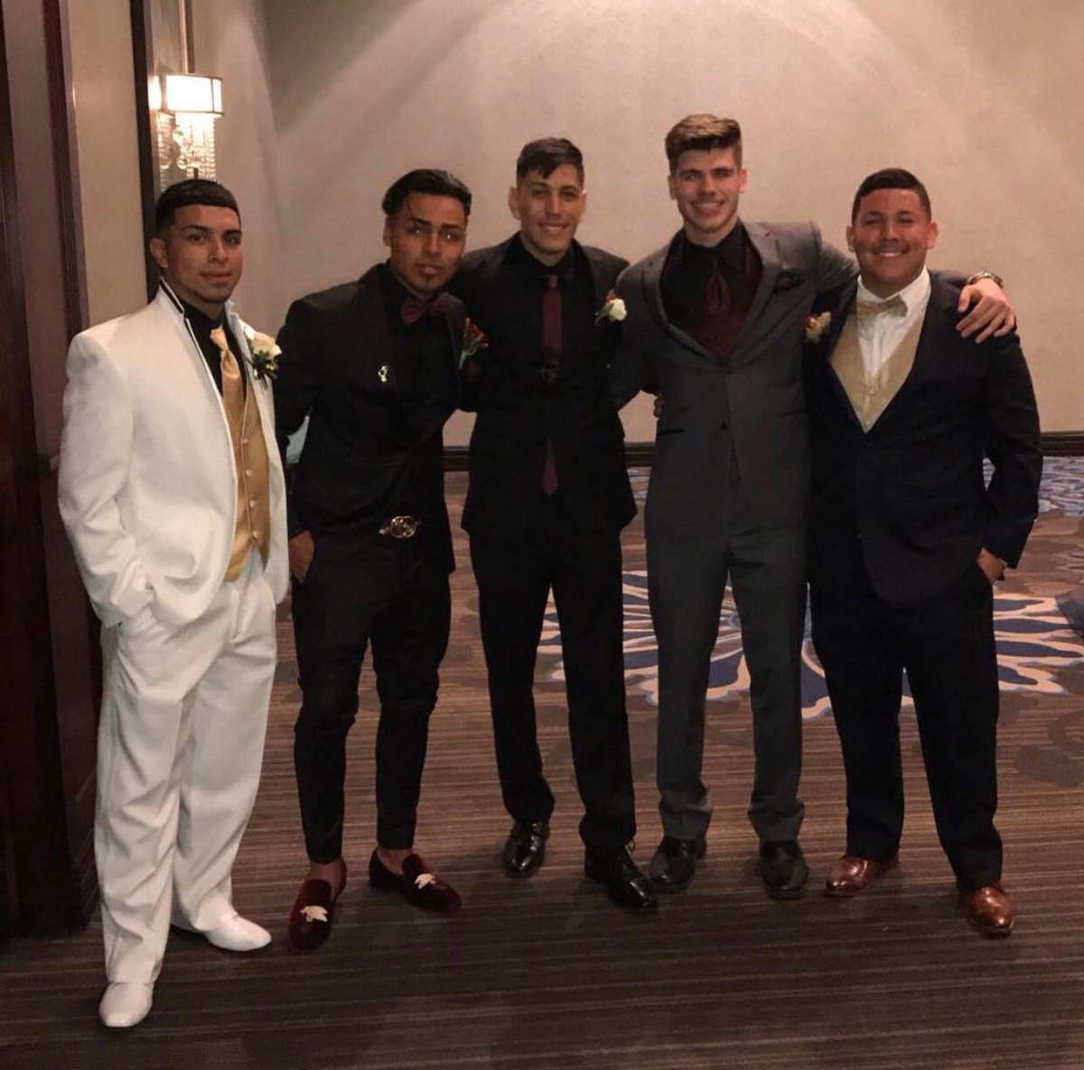 brianheffernanx's tweet photo. #Prom2k17 #set17off ✈️🚀 couldn't have asked for better friends definitely a night to remember❗️💯🦅 https://t.co/LxL18Oov53