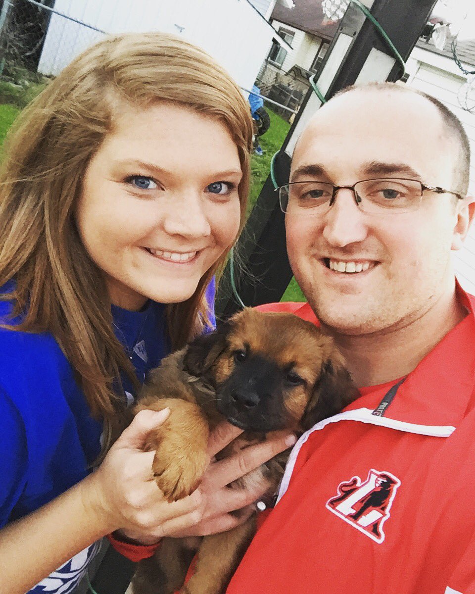 sporter55's tweet photo. Proud parents of Miss Presley Joy 💙🐶 https://t.co/dLk5OJL02e
