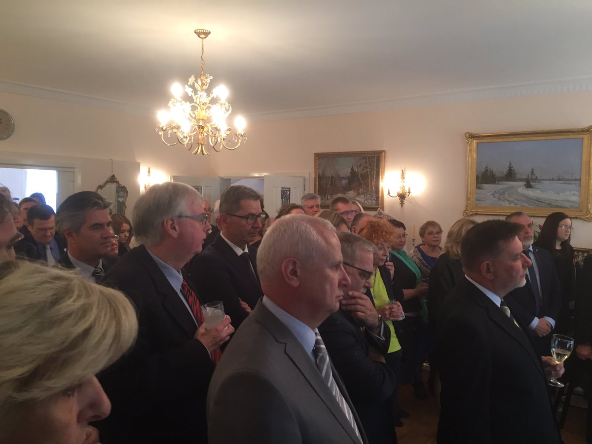 Оросын Элчин сайд Ялалтын баярт зориулсан хүлээн авалтынхаа нээлтийн үгийн эхэнд монголчуудад онцлон талархаж байна ...