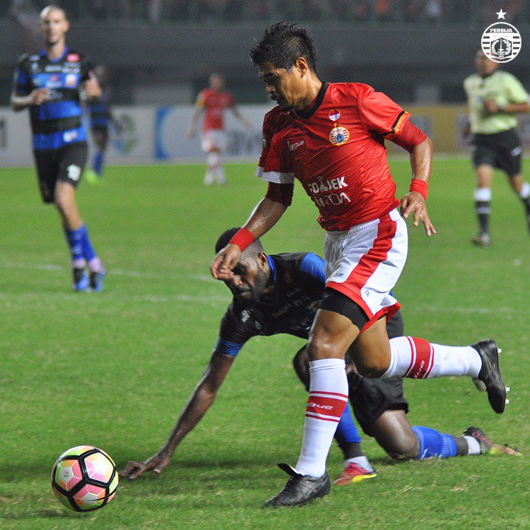 Persija_Jkt's tweet photo. Pada laga-laga selanjutnya, kita harus bisa lebih bermotivasi lagi untuk mengembalikan poin-poin yang hilang." @bepe20 #PersijaJakarta https://t.co/Di0dRNwIoB