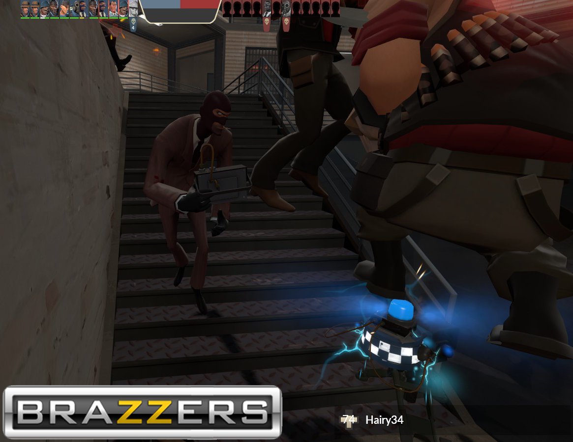 danekevincook's tweet image. Petite Sentry Gets Destroyed By Three Men HD