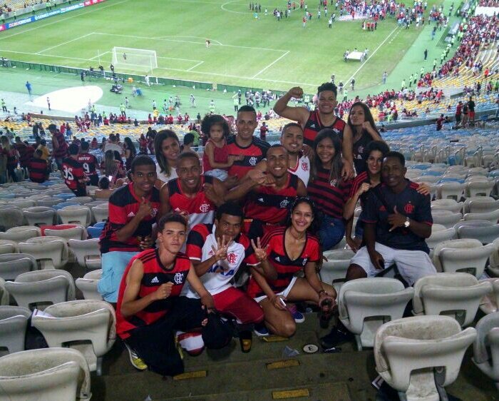lingameloni's tweet photo. RESPEITA O BLOCO, OS DE SEMPRE!!!#Familia #tudonosso #Flaconnect #reidorio #Sóalegria
#CAMPEÃOOOOOO https://t.co/cC1TdCM2yV